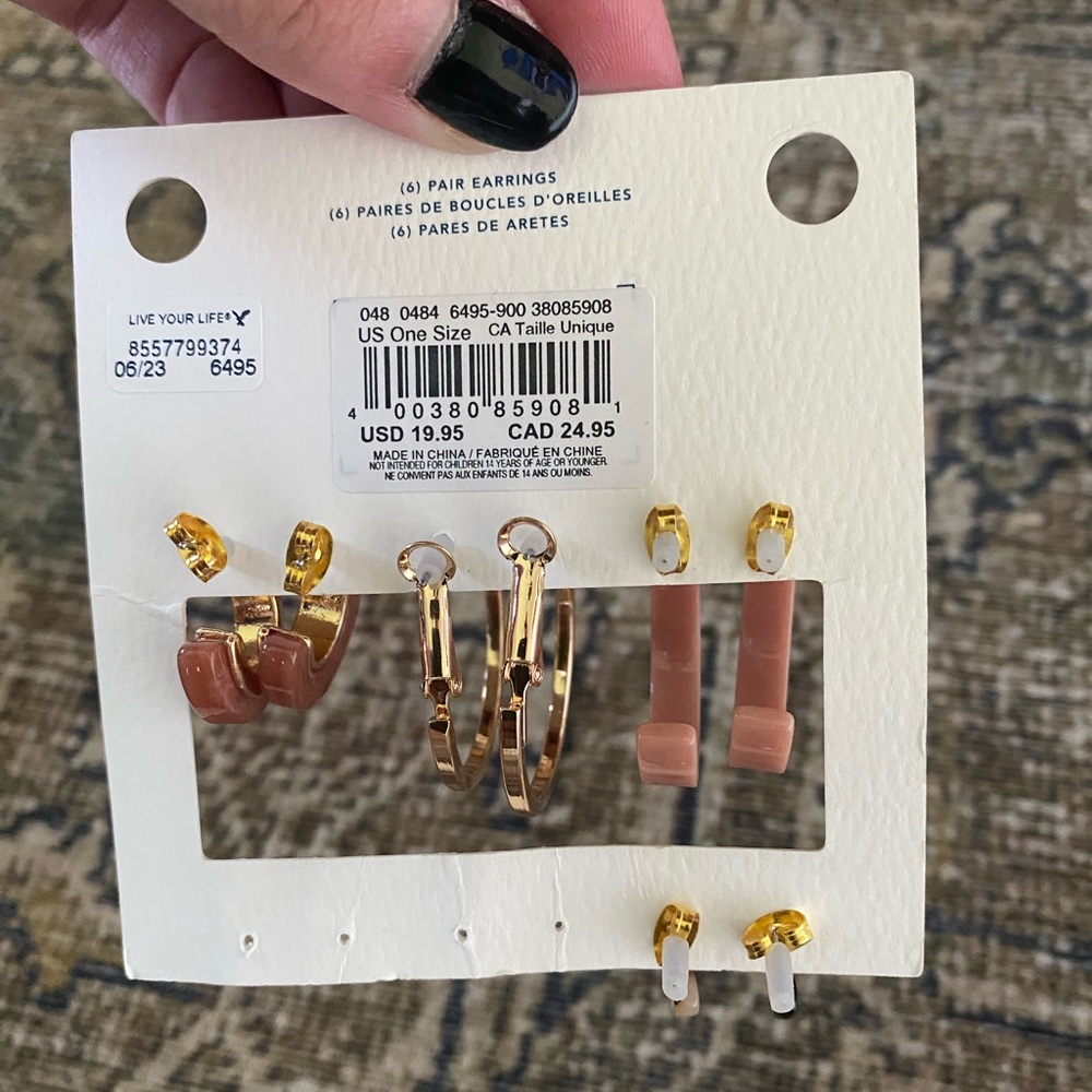 Earring Set - Picture 7 of 7